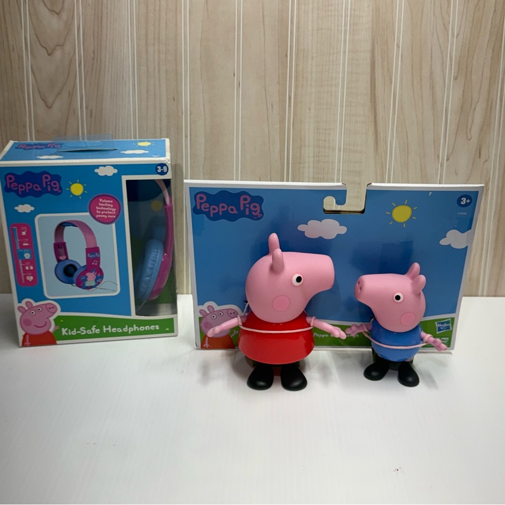 Peppa Pig Pink Figures Set with Red & Blue Outfits